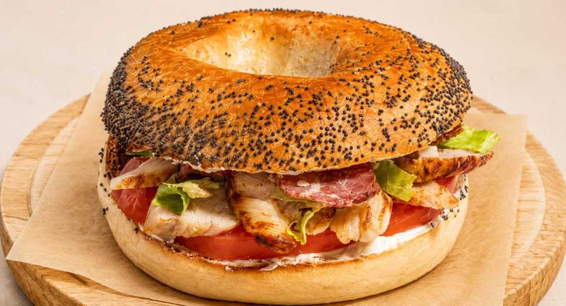 Bagels Chicken blt