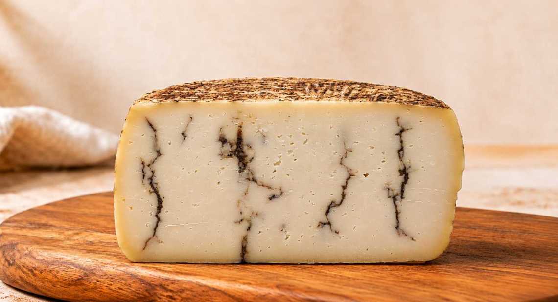 Moliterno à la truffe d'été